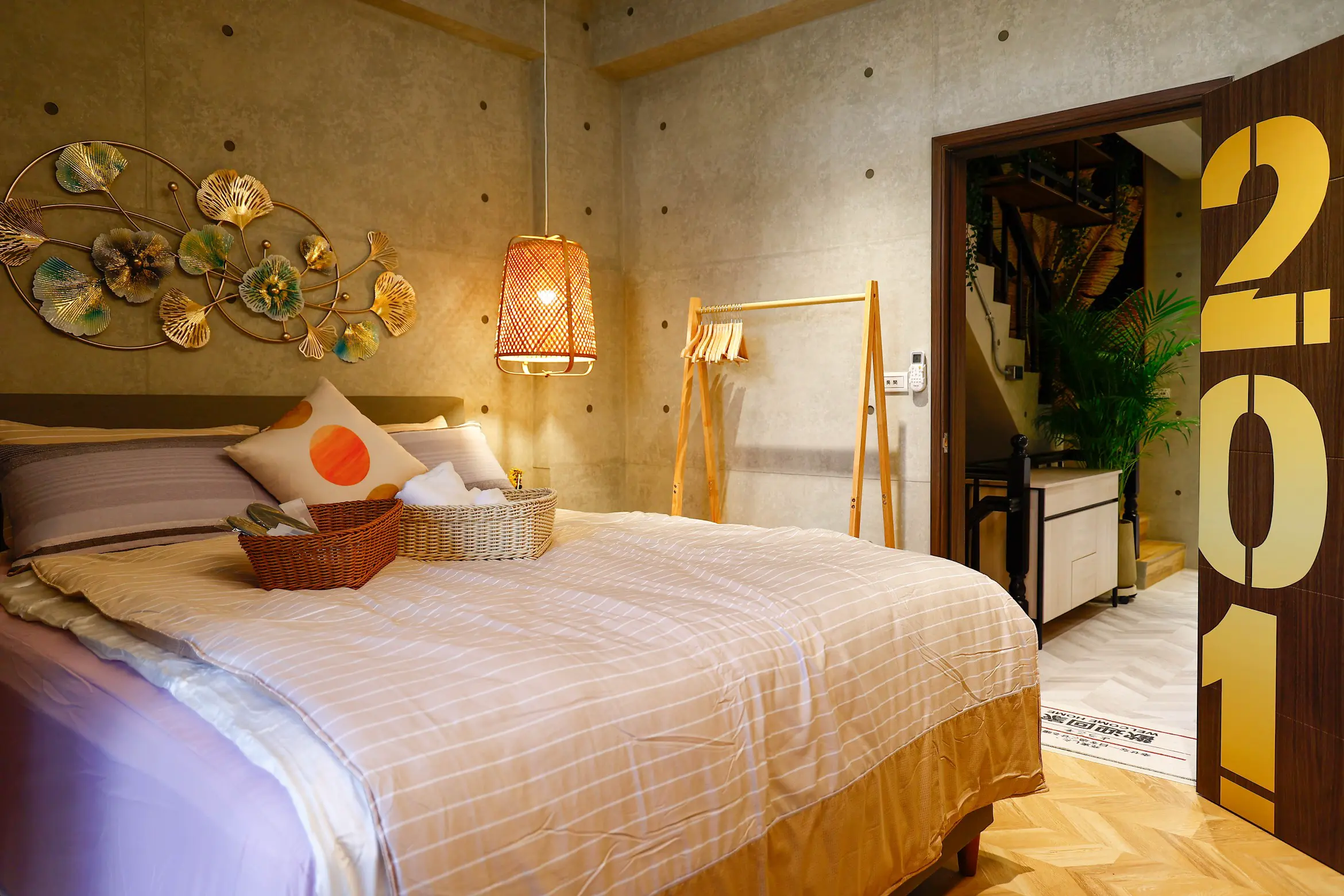 陽台豪華冷暖電梯6x7浴缸套房